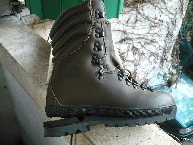 Suole Scarponi Angelo Lustrascarpe